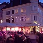 Apartment 3 Bridges App *