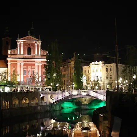 Apartman 3 Bridges App *